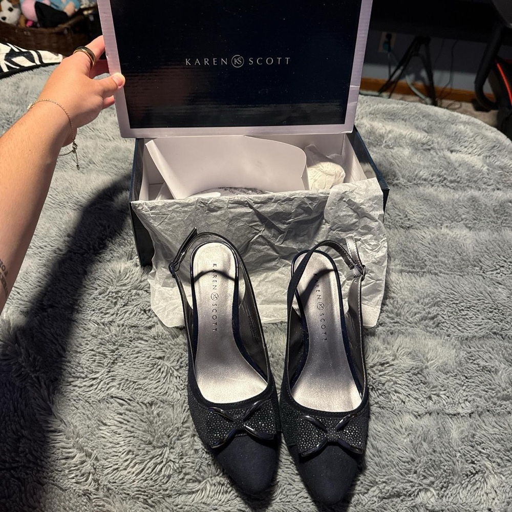 Karen Scott Black Heels with Bow Detail